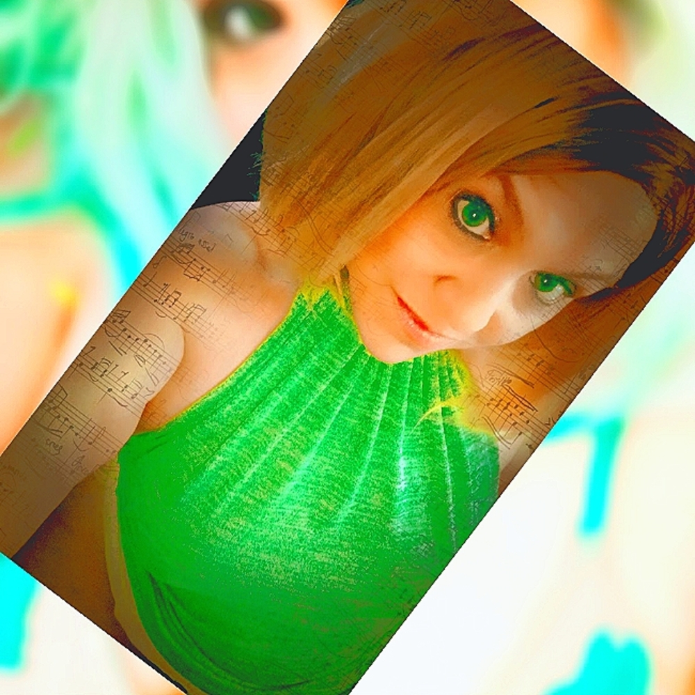 Meet your Posher, Farrah